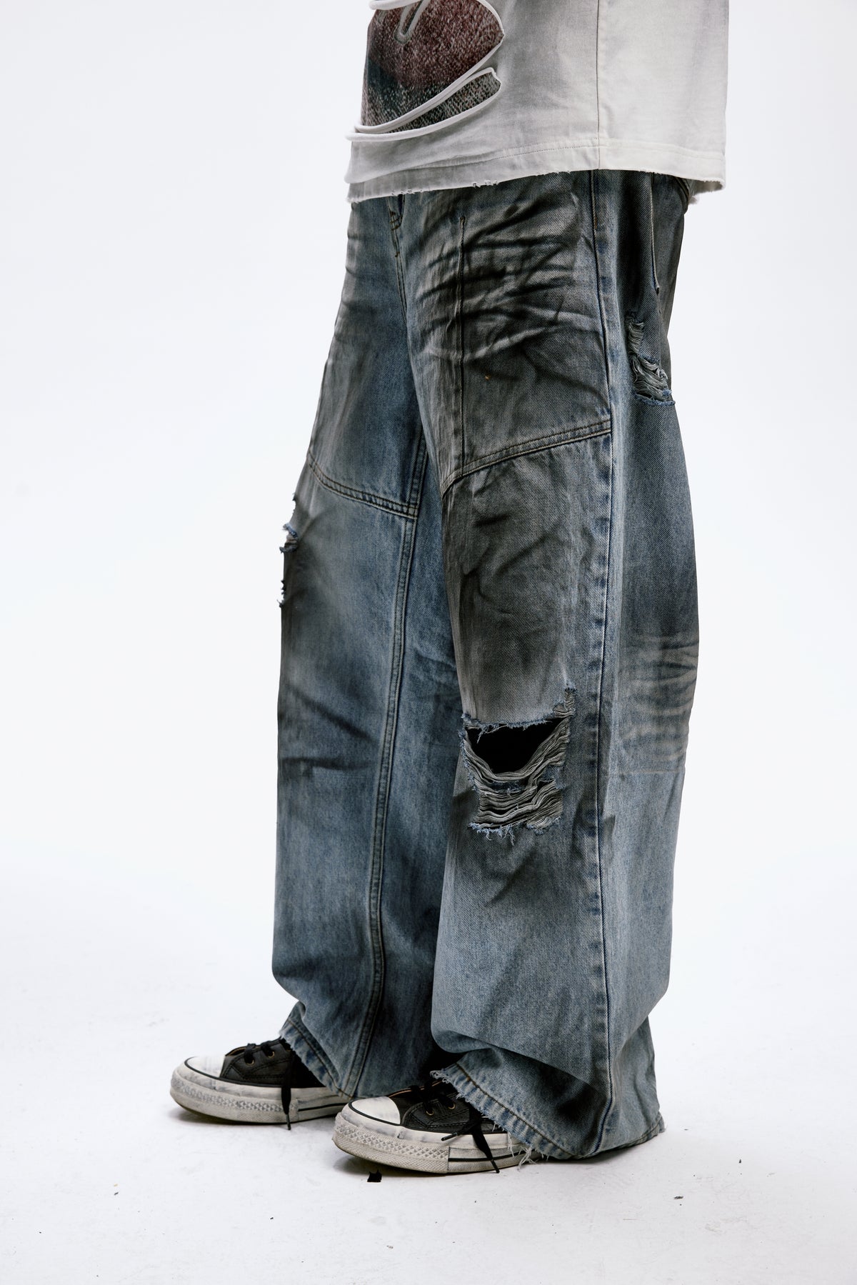Distressed Straight-Leg Blue Jeans